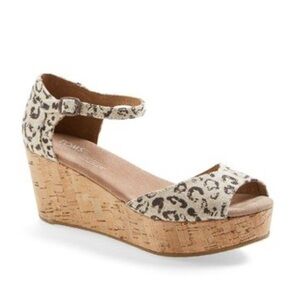 TOMS WOMENS PLATFORM CORK WEDGE SNOW LEOPARD PRINT BURLAP CANVAS SANDALS SIZE 8
